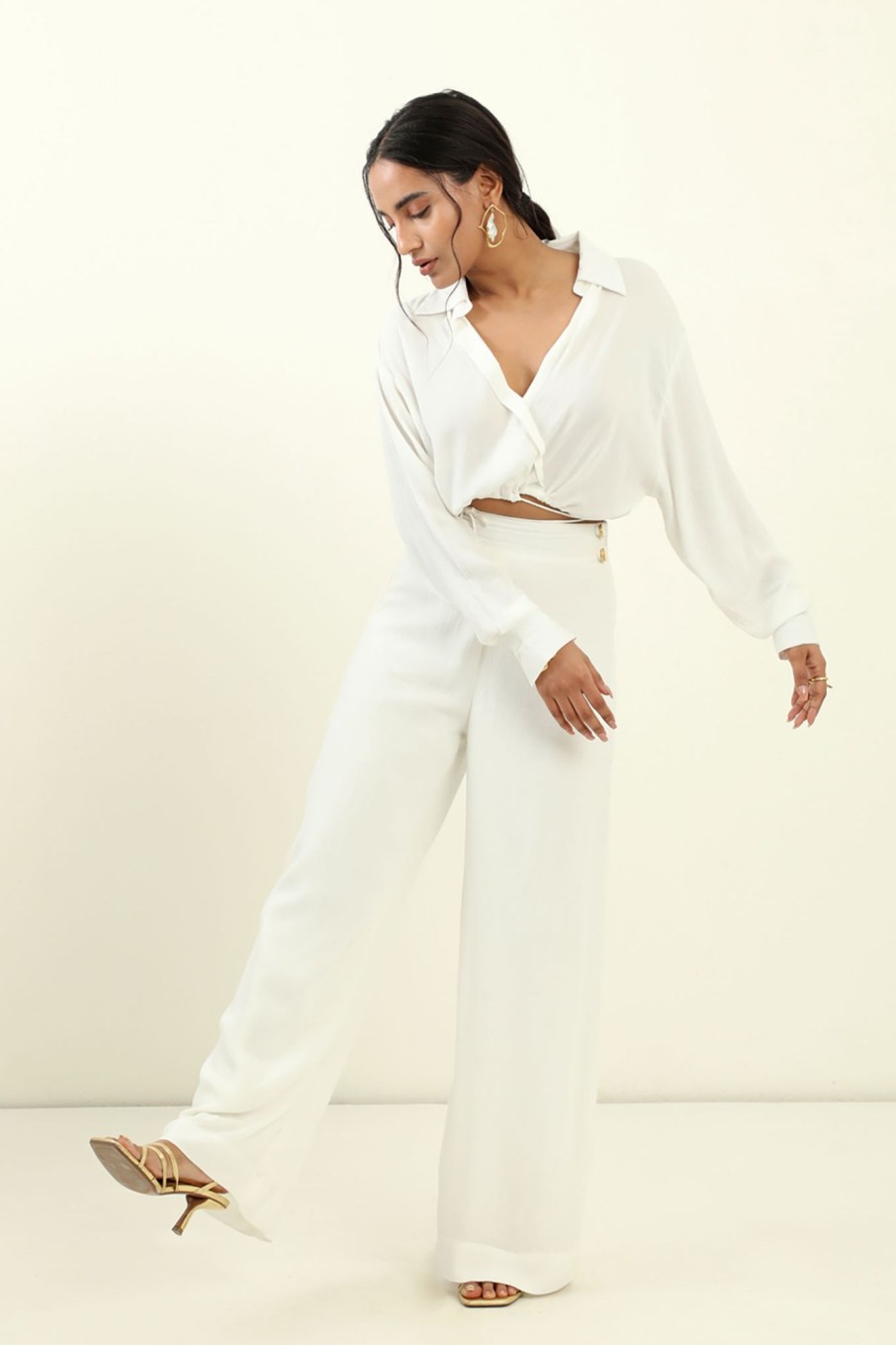 Western-Wear Urban Suburban | White Oversized Collar Top