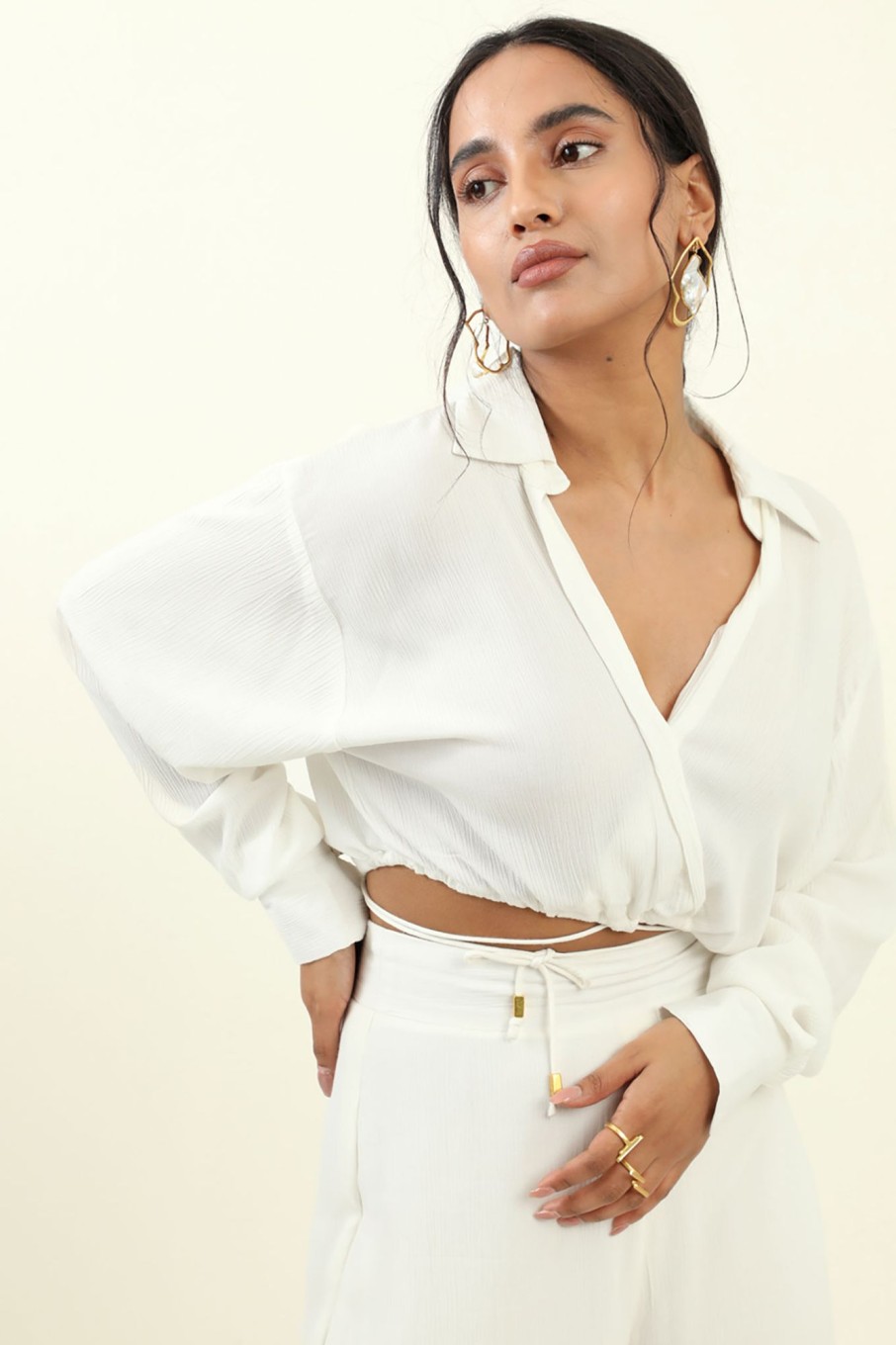 Western-Wear Urban Suburban | White Oversized Collar Top