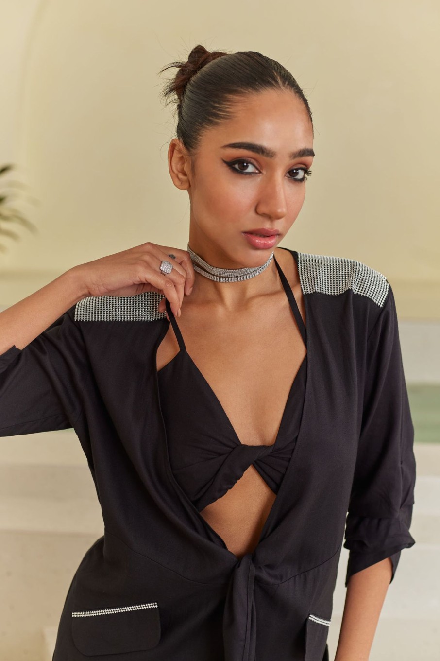 Fashion-Wear Urban Suburban | Black Linen Crop Top